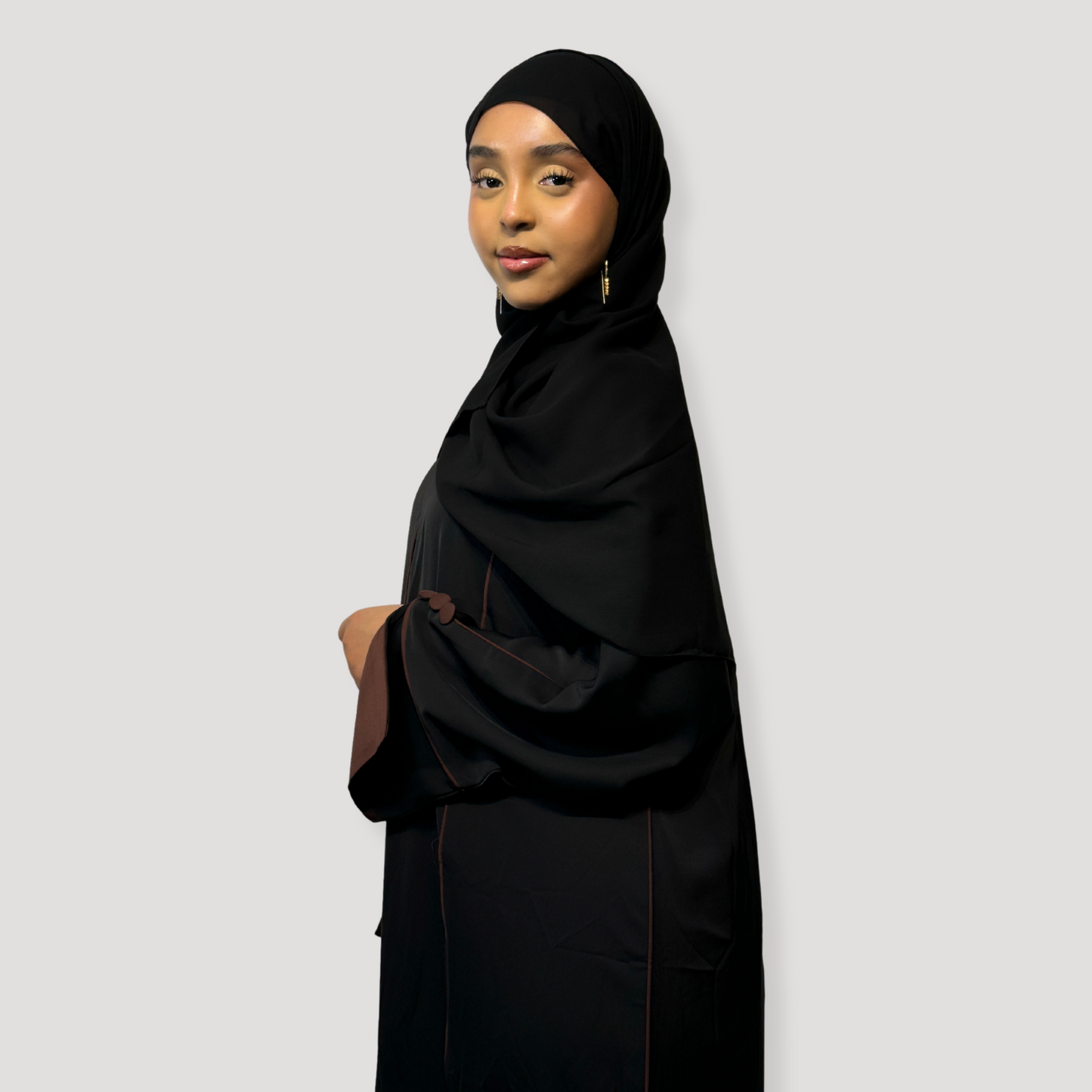 Manha Abaya